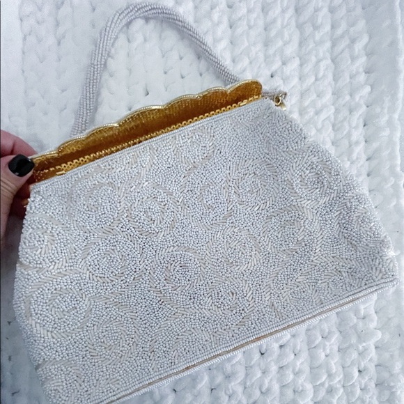 LA REGALE Vintage Beaded Purse - Picture 3 of 7